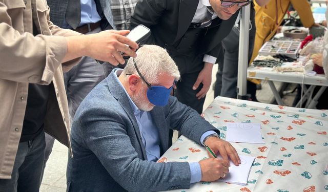 Altı Nokta Körler Derneği'nden farkındalık standı