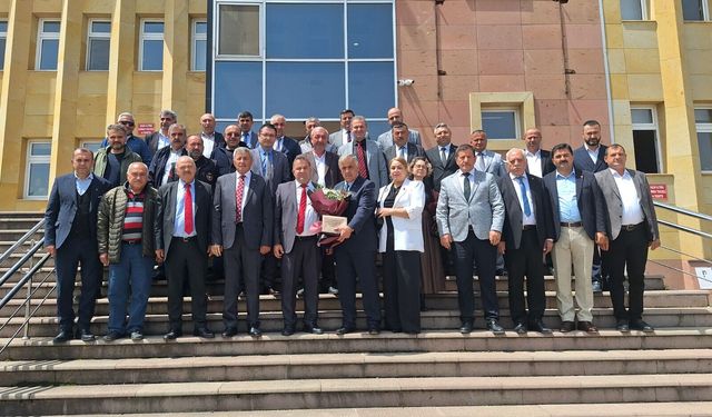 Recep Gür mazbatasını aldı: Kapımız da gönlümüz de herkese açık