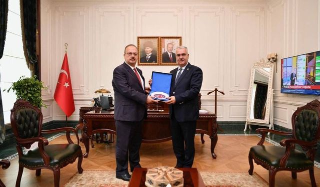 Milletvekili Yusuf Ahlatcı, hemşehrileri kutladı