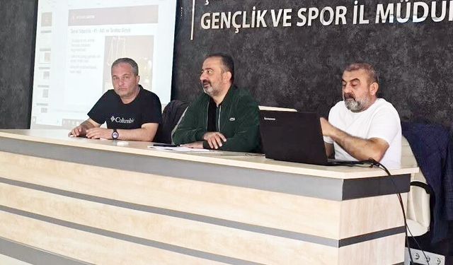Güreş aday hakem kursu başladı