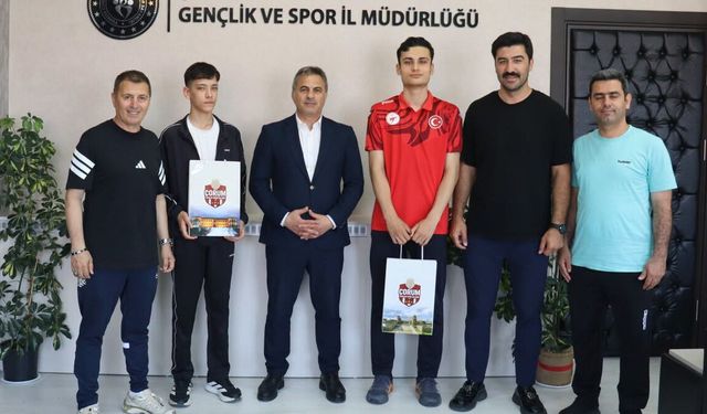 Spor İl Müdürü Demirkıran tekvandocuları ödüllendirdi