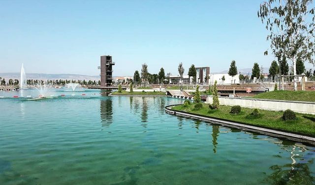 Kent Park'ta gördüğü manzara isyan ettirdi! "Hiç üzülmüyor musunuz?"