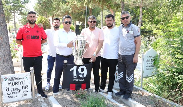 Kemal Bolat’a kupalı “VEFA”
