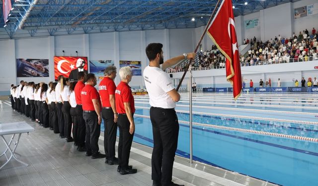 Çorum'da dev yüzme  şampiyonası başladı