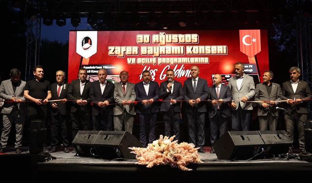 Sungurlu’da 30 Ağustos  konser ve açılışla taçlandı