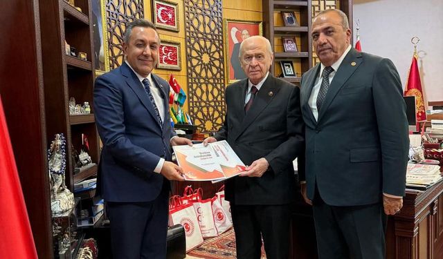 Muhsin Dere’den Bahçeli’ye ziyaret