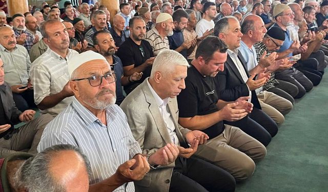 Şehitler dualarla yâd edildi