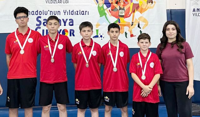 Badmintoncular FİNALDE