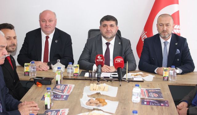 “Cumhurbaşkanı Erdoğan  alkışlarla jübile yapmalıdır”