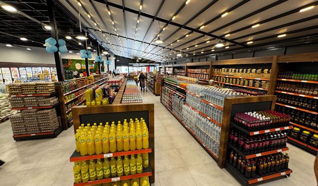 Belediye'nin marketinden alışveriş yapana otopark bedava!