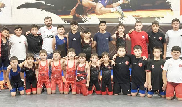 Arıcı’dan minik pehlivanlara  moral ziyareti