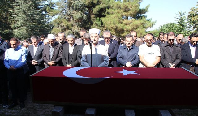 Vali Yardımcısı Ayrancı Amasya'da defnedildi