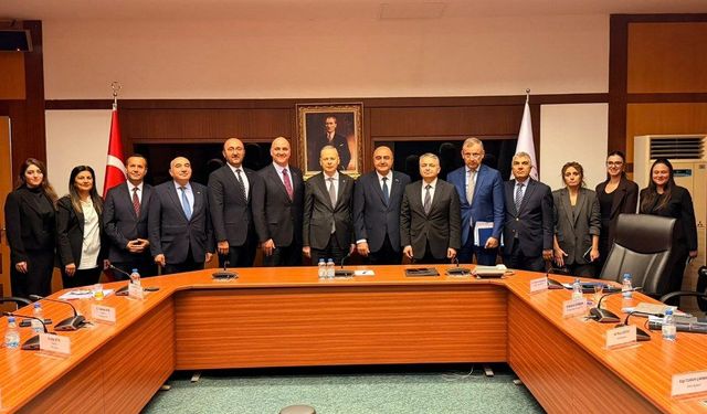 Mobilya, kâğıt ve orman ürünleri ihracatçıları sorunlarını dile getirdi