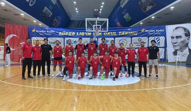 Dev adamlar ilk maçına çıkıyor