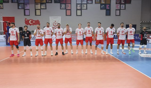 Efeler Galatasaray’ı ağırlıyor