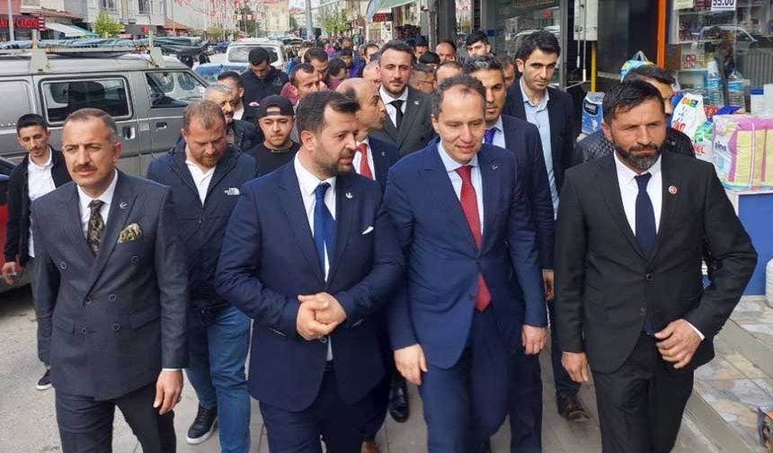 Erbakan, Alaca'da esnaf ziyareti yaptı