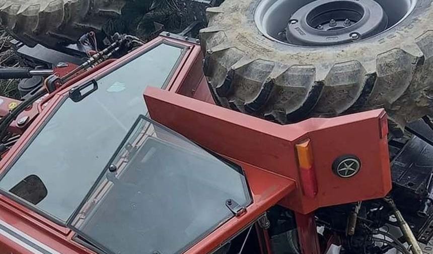 Çorum'da devrilen traktörün sürücüsü yaralandı