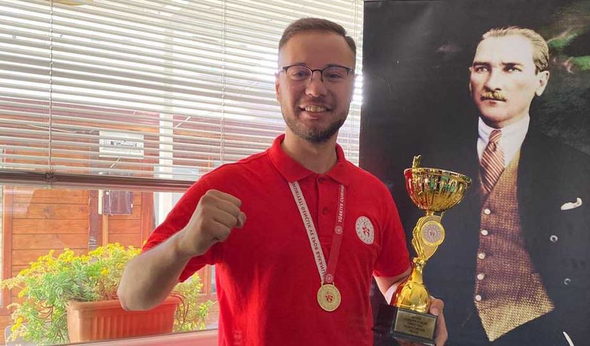 Bilardoda Tunahan Yüksel Türkiye şampiyonu oldu