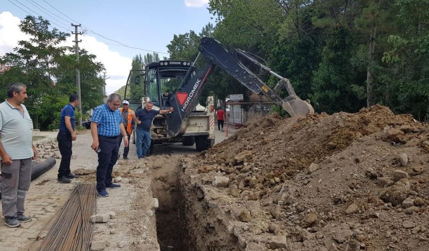 Bayat'ta bahçe yolları sorunu çözüldü