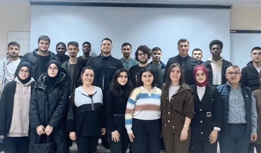 Ebru Gül Çömüz, Mühendislik  Fakültesi’nde STK’ları anlattı