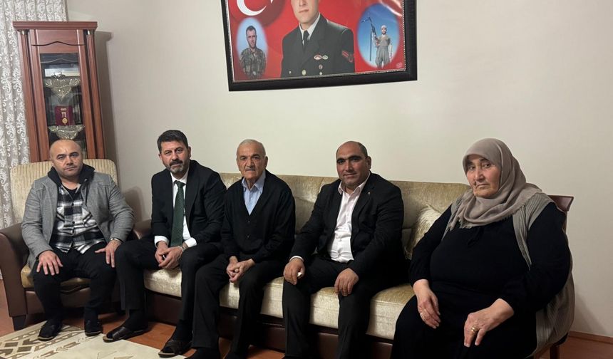 AK Partili başkandan şehit ailelerine ziyareti