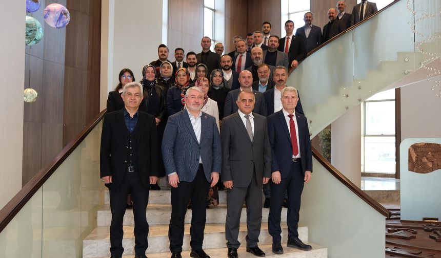 Aşgın, AK Parti İl yönetimini ağırladı