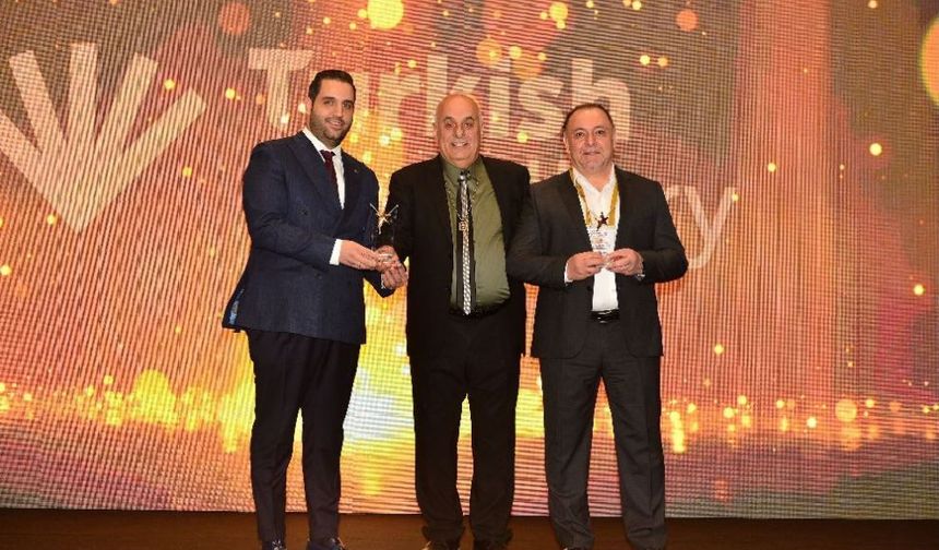 İhracat liderliği ödülünü Ahmet Emin Ahlatcı aldı