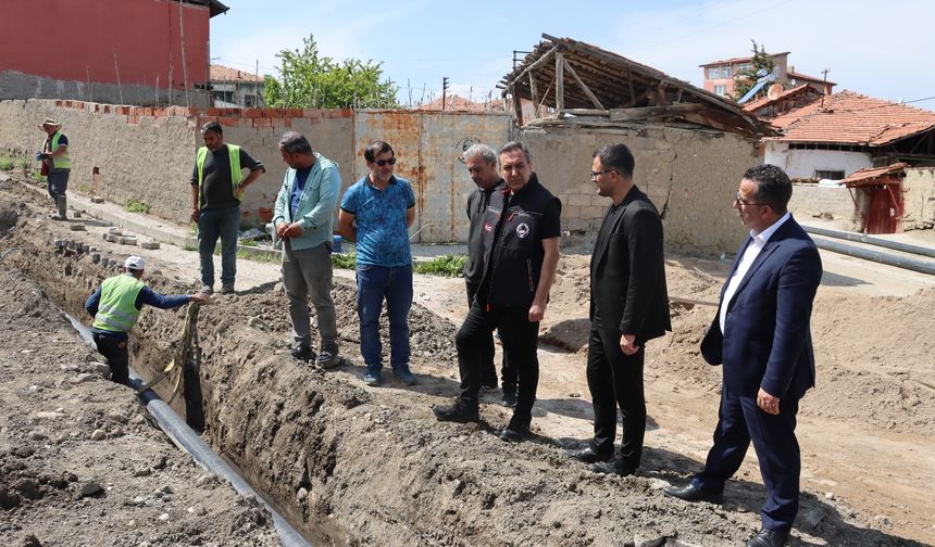 Sungurlu Belediyesi içme suyu hattını yeniliyor