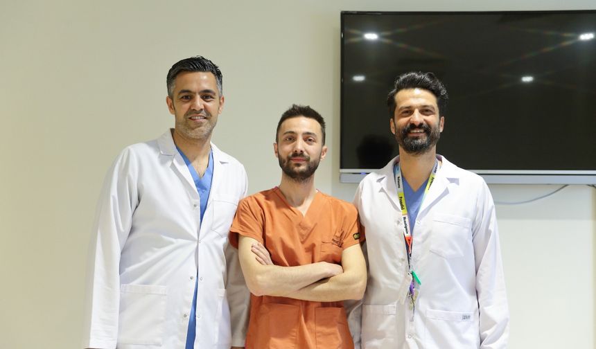 Heimlich manevrasıyla eşinin hayatını kurtardı