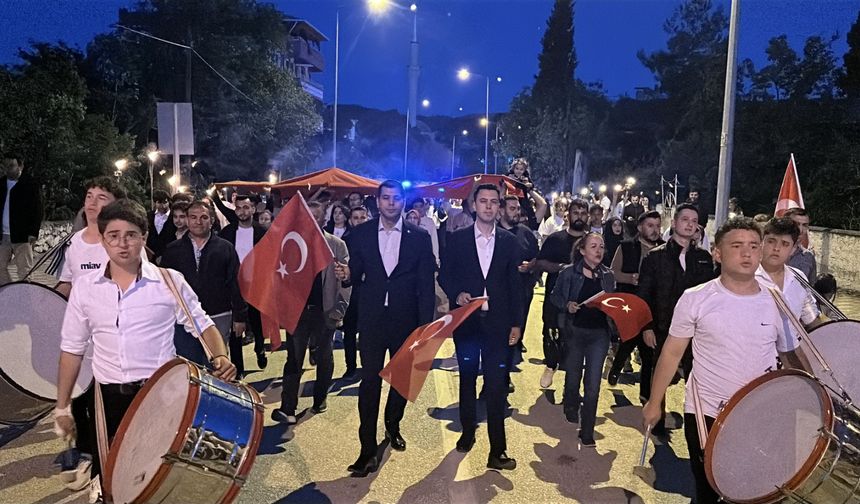 Kargı’da Fener Alayı düzenlendi