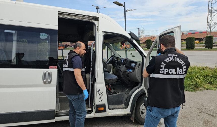 Direksiyon başında kalp krizi geçiren sürücü öldü