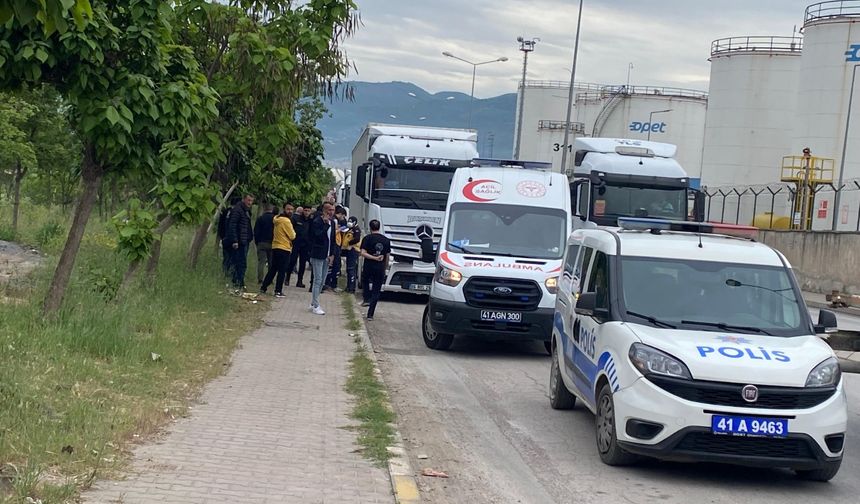TIR’da asılı halde ölü olarak bulundu