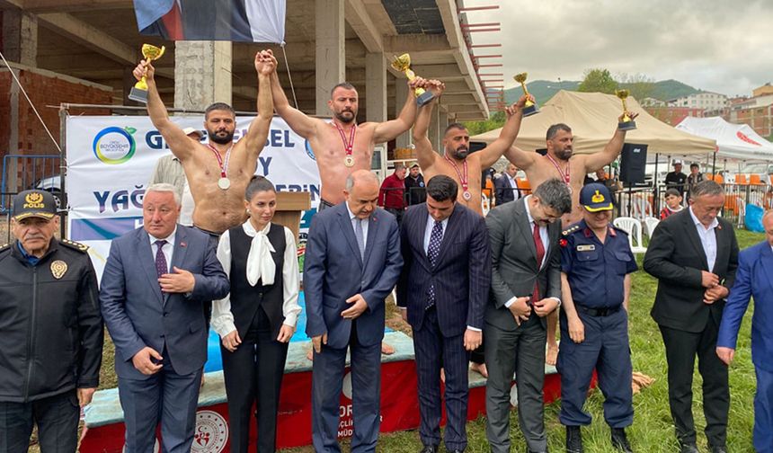 Çorumlu pehlivanlardan 6 madalya