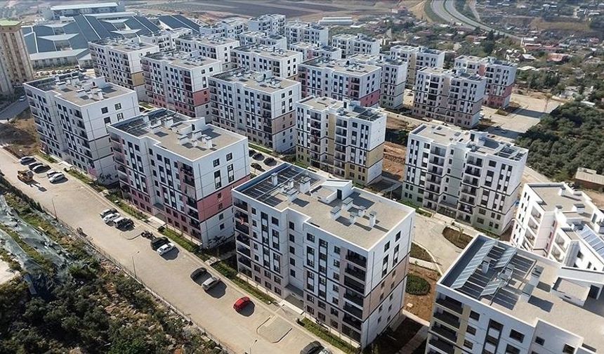 TOKİ, geçen ay 5 bin 899 konutu hak sahiplerine teslim etti