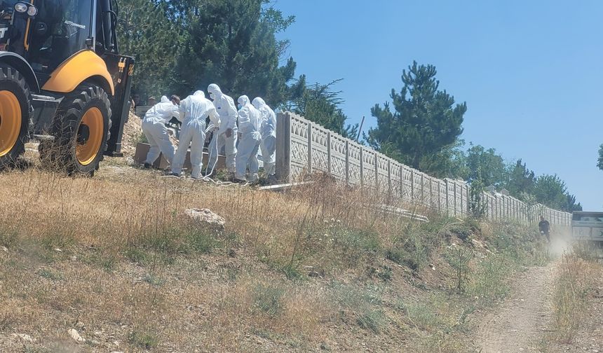 Keneden ölen vatandaş toprağa verildi