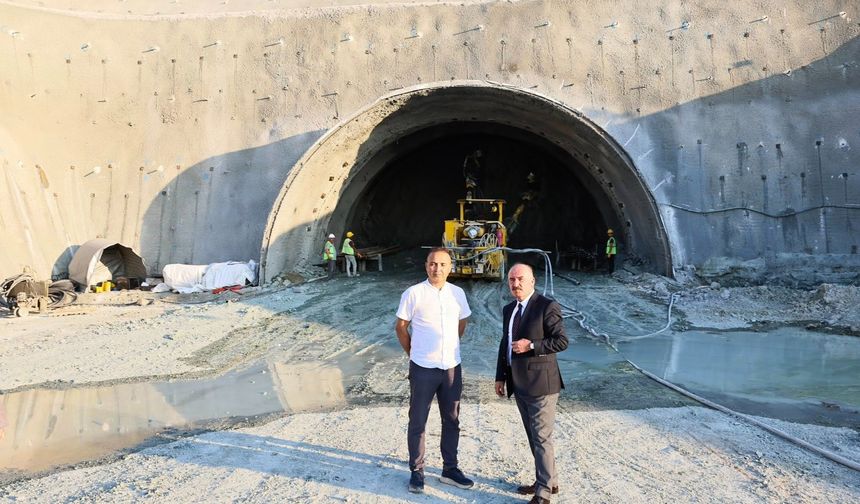 Demiryolu inşaatında inceleme