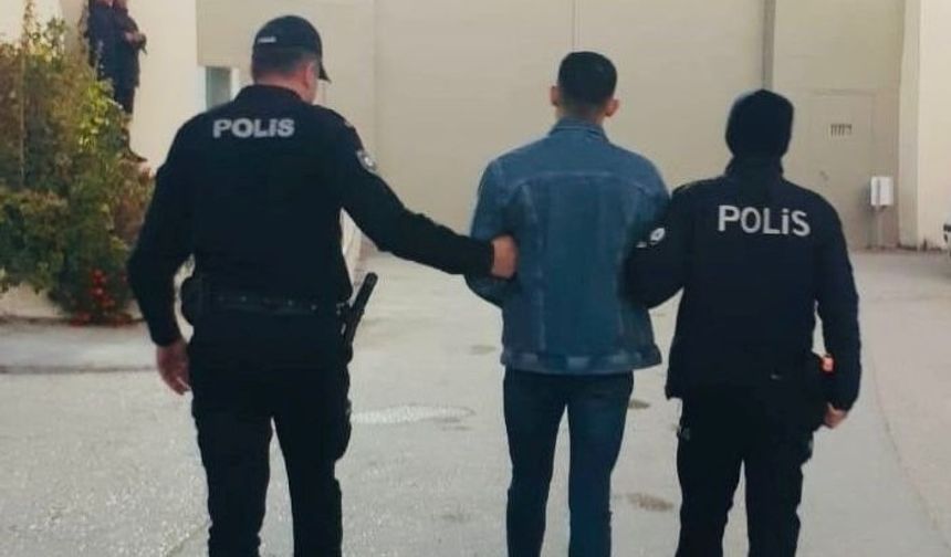 Aranan 20 kişi yakalandı