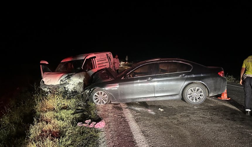 Zincirleme trafik kazasında 3 kişi yaralandı