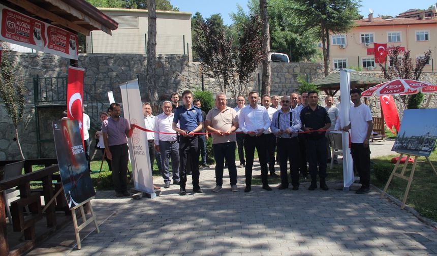 Oğuzlar'da 15 Temmuz  resim sergisi açıldı