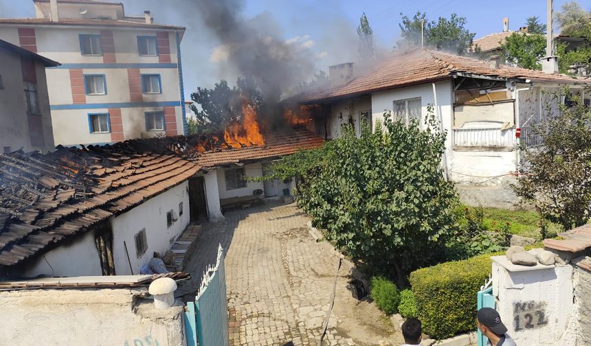 Tandırda çıkan yangın  büyümeden  söndürüldü