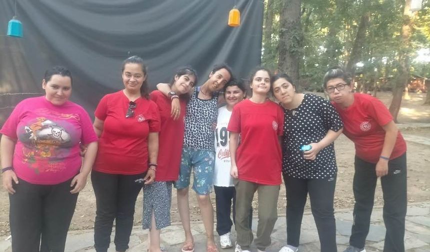 Çorum Engelsiz Yaşam  Merkezi gençleri kampta