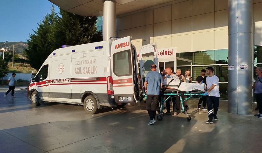 Evinin önünde tüfekli saldırıya uğradı