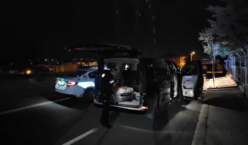 Çorum’da polisin dur ihtarına uymayan sürücüye 51 bin lira ceza