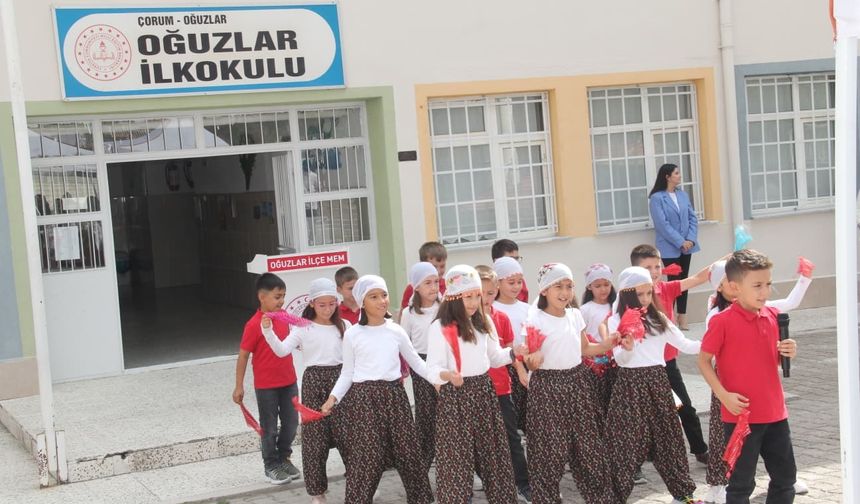 Oğuzlar’da İlköğretim Haftası kutlandı
