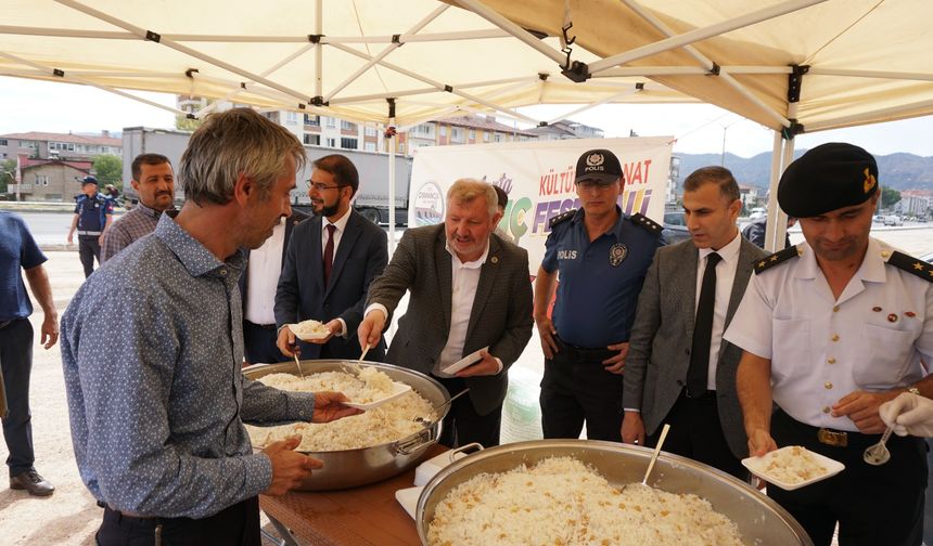 Sürücülere pirinç  pilavı ikram edildi
