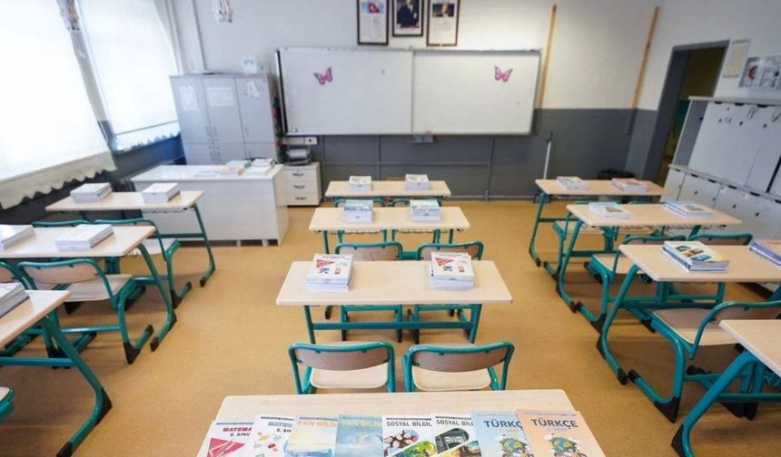 Özel okul velileri isyanda: 45 – 50 bin liraya varan kitap ücretleri!
