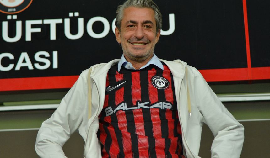 Erkan Petekkaya locadan seyretti