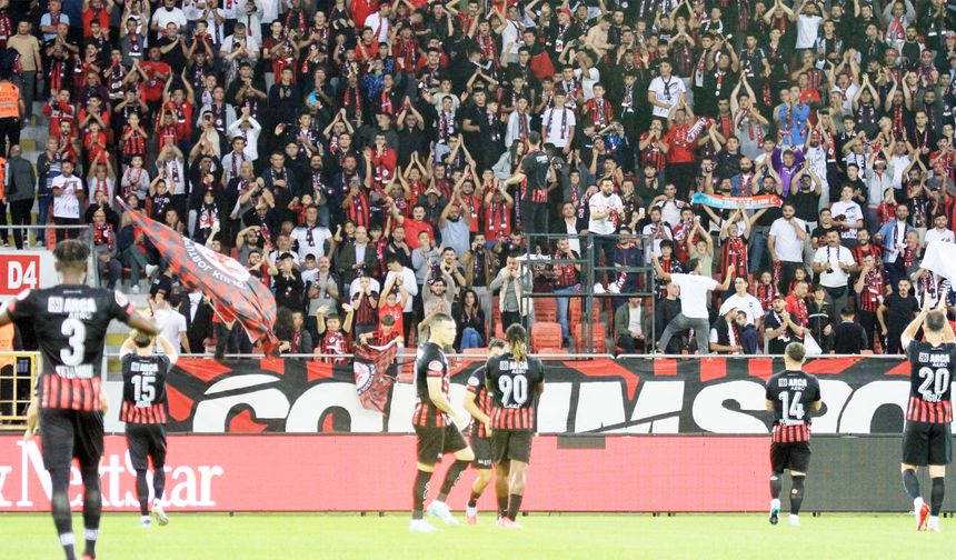 Vanspor maçını  8 bin 25 kişi izledi