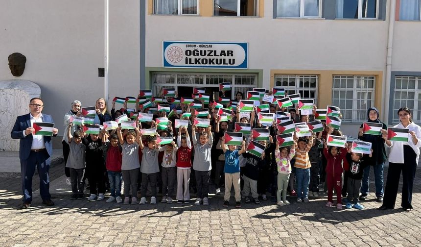 Öğrenciler Gazze’de zulme dikkati çekti