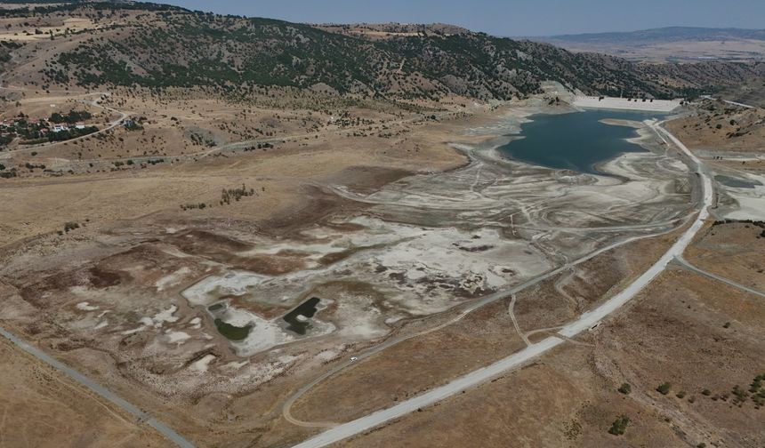 Barajlardaki doluluk oranı yüzde 3,49’a düştü! Belediye'den tasarruf çağrısı